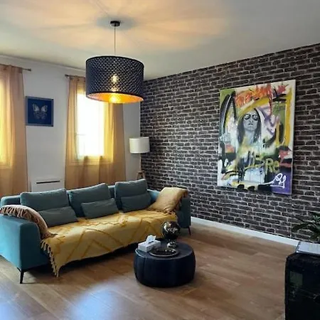 Moderne En Plein Centre