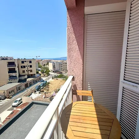 Moderne En Plein Centre Propriano (Corsica)