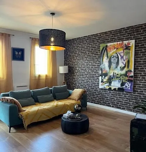 Moderne En Plein Centre